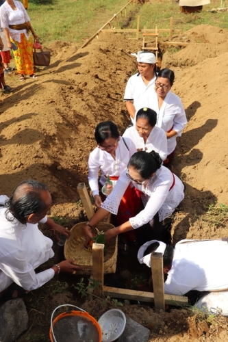 Upacara Ngeruak dan Pecaruan P4TO